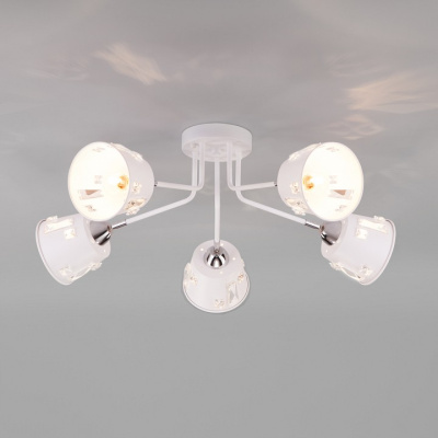 Потолочная люстра Eurosvet Benna 70105/5 белый фото Потолочная люстра Eurosvet Benna 70105/5 белый. Фото №2